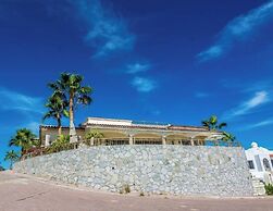 Cabo Hacienda w/ Private Pool & Rooftop Terrace!