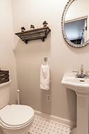 Quaint Elkton Home Near Shenandoah National Park!