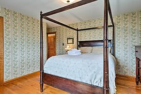 Quaint Elkton Home Near Shenandoah National Park!