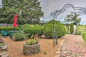 Large & Private Guest House Apt w/ Patio + Views!