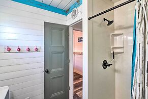 2 Blocks to Surfside Beach: A-frame Home w/ Deck