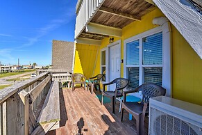 2 Blocks to Surfside Beach: A-frame Home w/ Deck