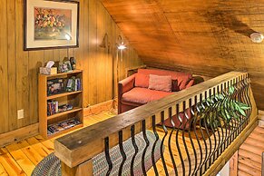 Underwood Home w/ 40 Acres: Fire Pit, Private Lake