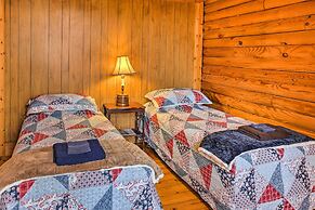 Underwood Home w/ 40 Acres: Fire Pit, Private Lake