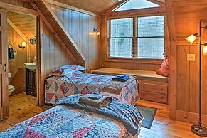 Underwood Home w/ 40 Acres: Fire Pit, Private Lake