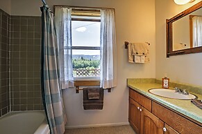 Hot Tub + Mtn Views: Gore Pass Kremmling Cabin