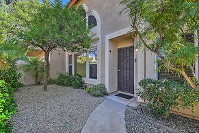 Phoenix Townhome w/ Pool Access, 13 Mi to Old Town