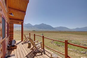 Yellowstone Cabin w/ Stunning Mountain Views