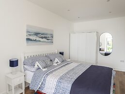 Golygfa'r Gastell / Castle View