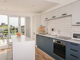 Golygfa'r Gastell / Castle View