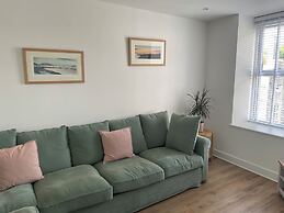 Golygfa'r Gastell / Castle View