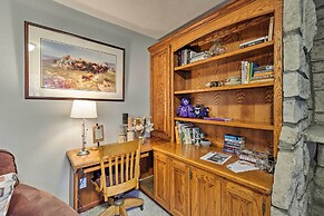 Charming Hideaway w/ Patio: 3 Mi to Kansas State!