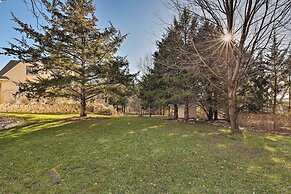Charming Hideaway w/ Patio: 3 Mi to Kansas State!
