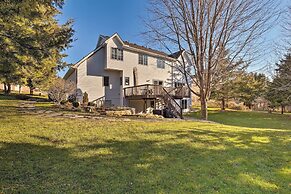Charming Hideaway w/ Patio: 3 Mi to Kansas State!
