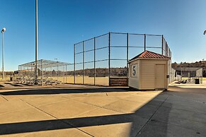 Charming Hideaway w/ Patio: 3 Mi to Kansas State!