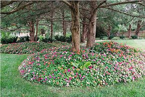 Charming Hideaway w/ Patio: 3 Mi to Kansas State!