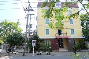 POP 75429 101 Place Navanakorn