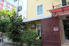 POP 75429 101 Place Navanakorn