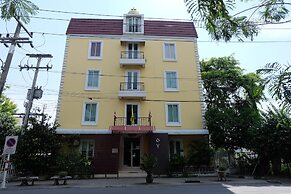 POP 75429 101 Place Navanakorn