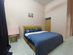 OYO 90799 Sharhan Residence