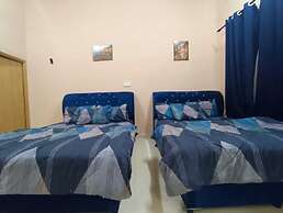 OYO 90799 Sharhan Residence