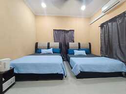 OYO 90799 Sharhan Residence