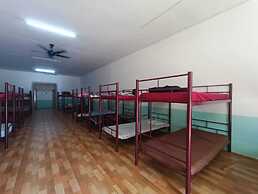 OYO 90799 Sharhan Residence