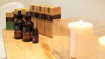 Galazio Kima Apartments - Bougainvillea Top Floor Suite 12