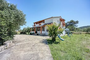 Seaview Apartment in Pasman A2