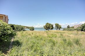 Seaview Apartment in Pasman A2