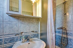 Seaview Apartment in Pasman A2