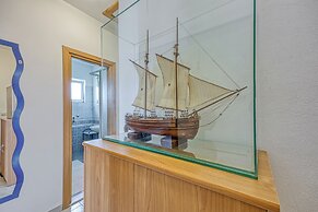 Seaview Apartment in Pasman A2