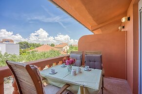 Seaview Apartment in Pasman A1