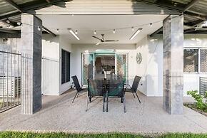 ZENHOUSE STYLISH - 3BR Home near Shops