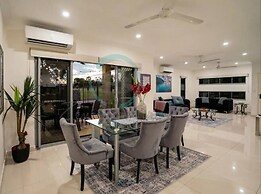 ZENHOUSE STYLISH - 3BR Home near Shops