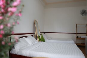 Tuong Vy Dalat Central