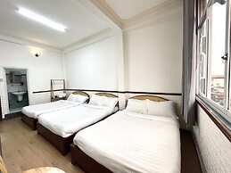 Tuong Vy Dalat Central