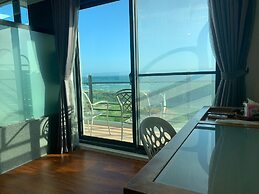 Happiness Inn