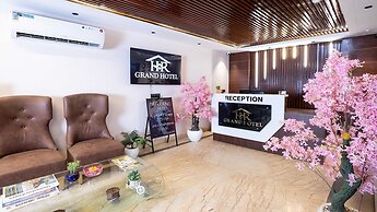 Hr Grand Hotel