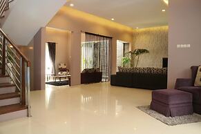 Rumah Teteh - Plemburan