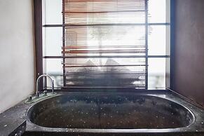 Queen Rose Villa & Spa