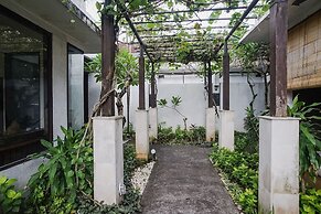 Queen Rose Villa & Spa