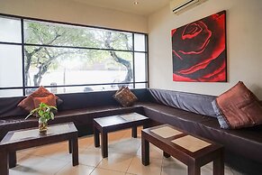 Queen Rose Villa & Spa