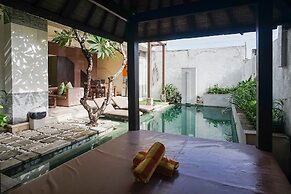 Queen Rose Villa & Spa