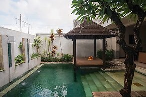 Queen Rose Villa & Spa