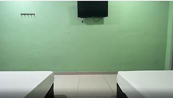 OYO 90789 Stutong Point