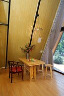 Suha retreat Soc Son