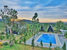 Suha retreat Soc Son