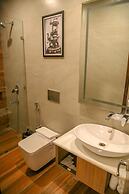 Four Leaf Hotel Sapphire Blue