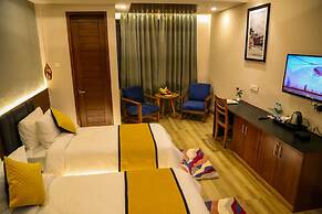 Four Leaf Hotel Sapphire Blue